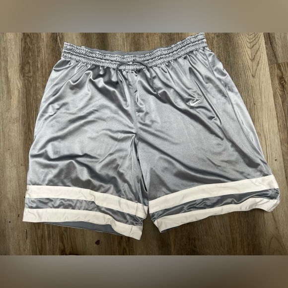 Nike Men's Vintage Gray White Reversible Basketball Shorts Size XXL RARE - Picture 1 of 6